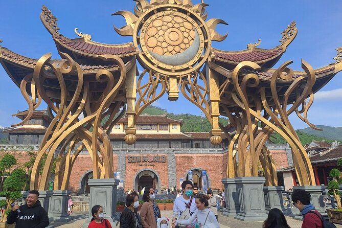 Afternoon private transfer from Danang city to the Golden Bridge - Finicular tram to the second cable car and the French Village walk