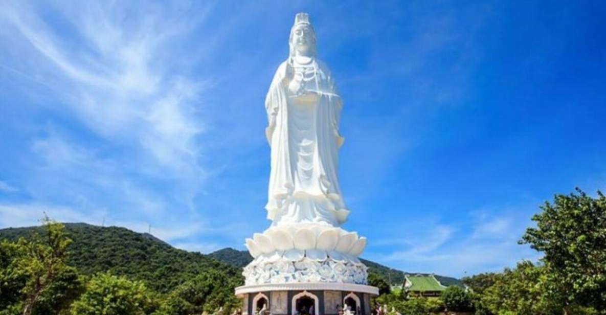 Am Phu Cave, Marble and Monkey Mountain Fullday tour - Lunch at a Local Family Spot: Simple, Filling, and Convenient