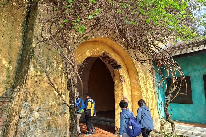 Ba Na Hills & Golden Bridge: Private Return Transfer from Da Nang - Your driver waiting system: why it changes the whole day