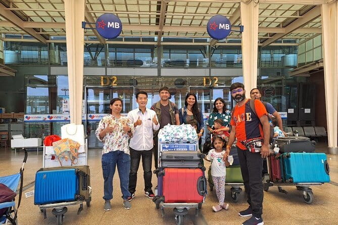 Ba Na hills to Hoi An 1 way by private car or vice versa - Price and value: $24 per group up to 3