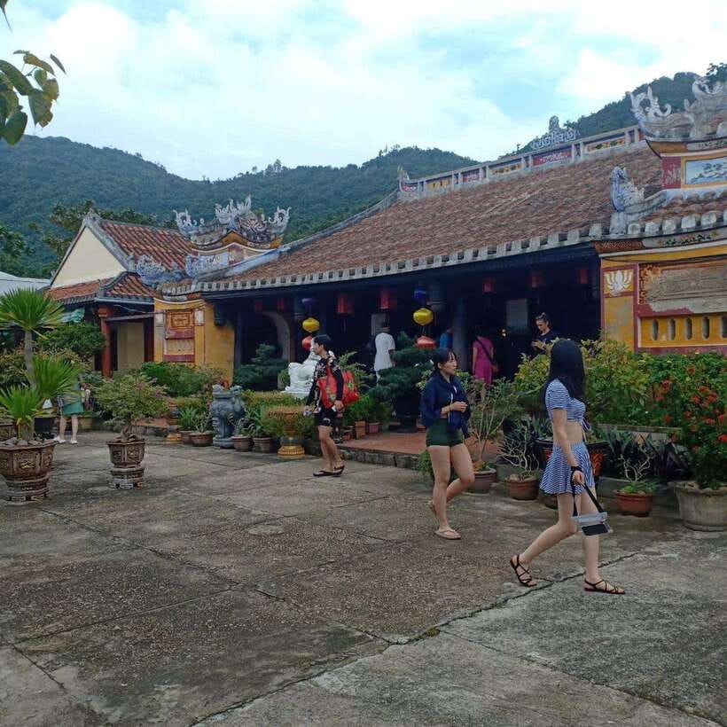Cham Island: Snorkeling Tour by Speed Boat From HoiAn/DaNang - Comfort, gear, and crowd reality on a shared day tour