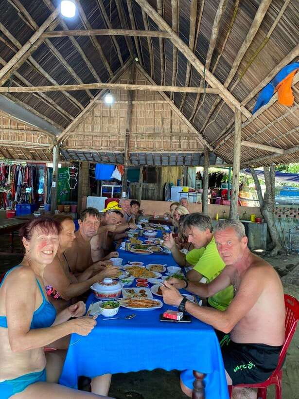 Cham Island: Snorkeling Tour by Speed Boat From HoiAn/DaNang - Speed-boat snorkeling at Hon Nhon: how to get the best water time