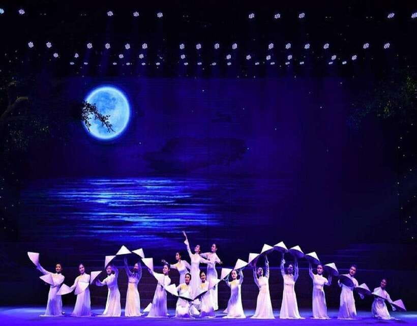 Charming Da Nang Show: Culture, History, Art Vietnamese Show - Charming Da Nang Show in 70 minutes: what you really get for $22