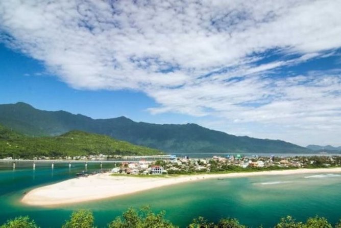 Da Nang Airport To Hue Private Transfer - Scenic Stops on the Way: Hai Van Pass, Lang Co, Lap An Lagoon
