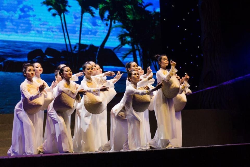 Da Nang: Charming Da Nang Show Ticket - Getting your ticket right: voucher exchange and entry timing