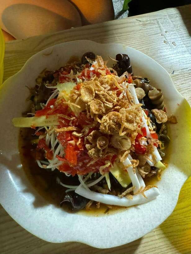Da Nang City Street Food Private Tour With Local Students - Luxury restaurant stops vs truly local street vendors: choosing the right version