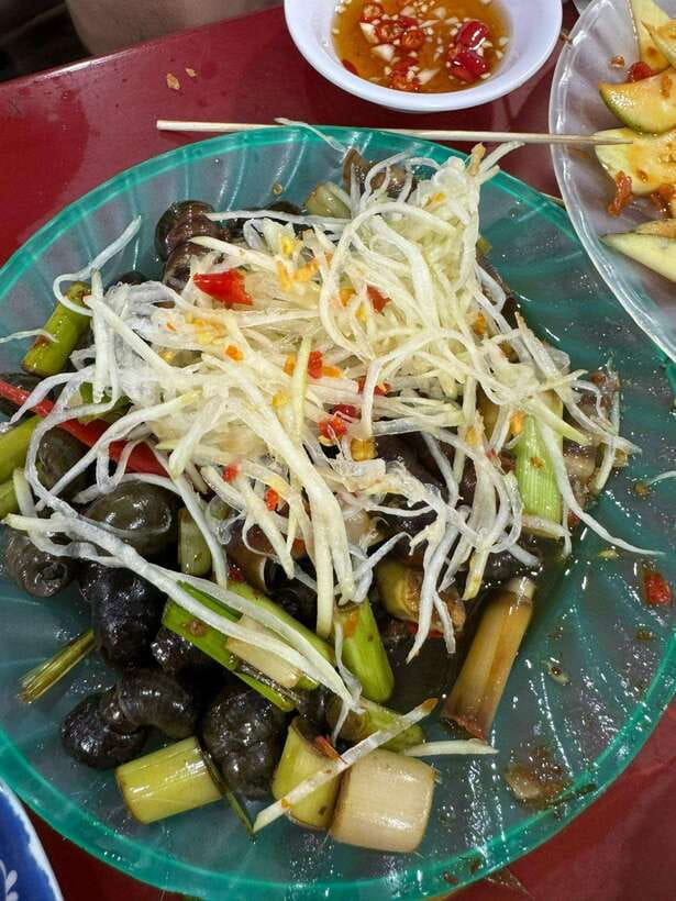 Da Nang City Street Food Private Tour With Local Students - Afternoon timing and your appetite plan: how to not end up uncomfortable