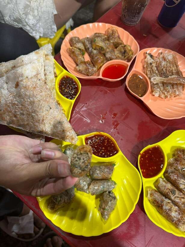 Da Nang City Street Food Private Tour With Local Students - Price and value: $25 per person, what you’re really buying