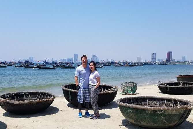 Da Nang Discovery With Cool Locals - Stop 4: Chợ Bắc Mỹ An market tastings and avocado ice cream