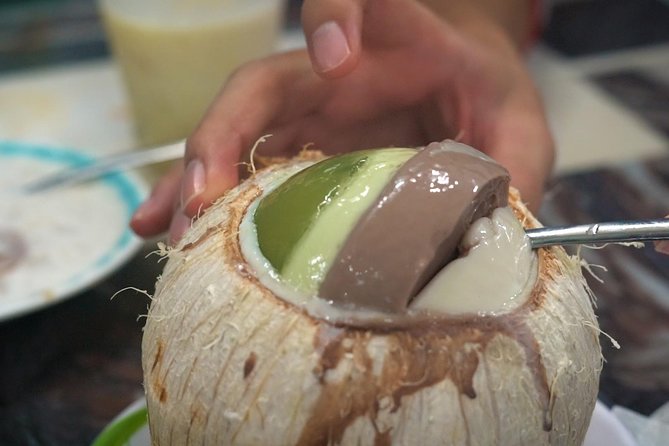 Da Nang Evening Food Tour - How to eat each dish: the small lessons that prevent bad first impressions