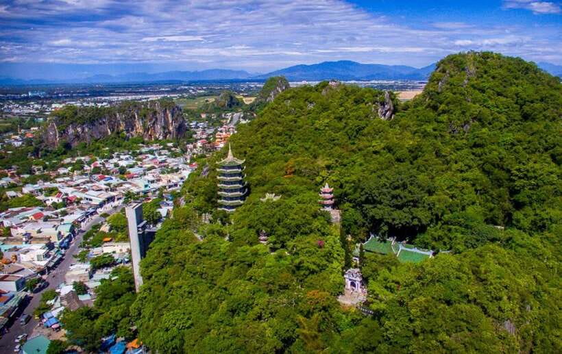 Da Nang: Golden Bridge, Lady Buddha, Marble Mt & Am Phu Cave - Ba Na Hills and the Golden Bridge: floating among the clouds
