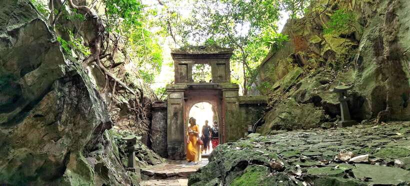 Da Nang/Hoi An: Marble & Monkey Mountains with Am Phu Cave - Key things I found most worth your time