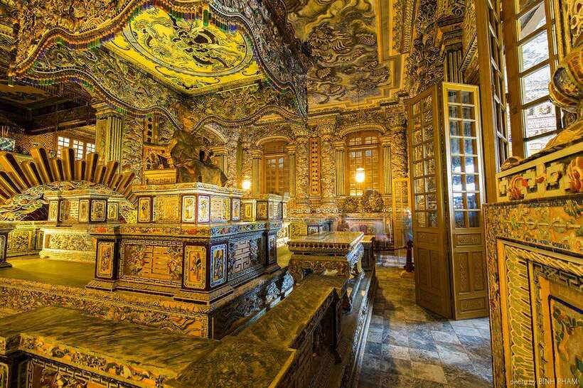 Da Nang: Imperial Hue And Scenic Hai Van Pass Discovery Tour - Thien Mu Pagoda: the Perfume River stop that changes the mood