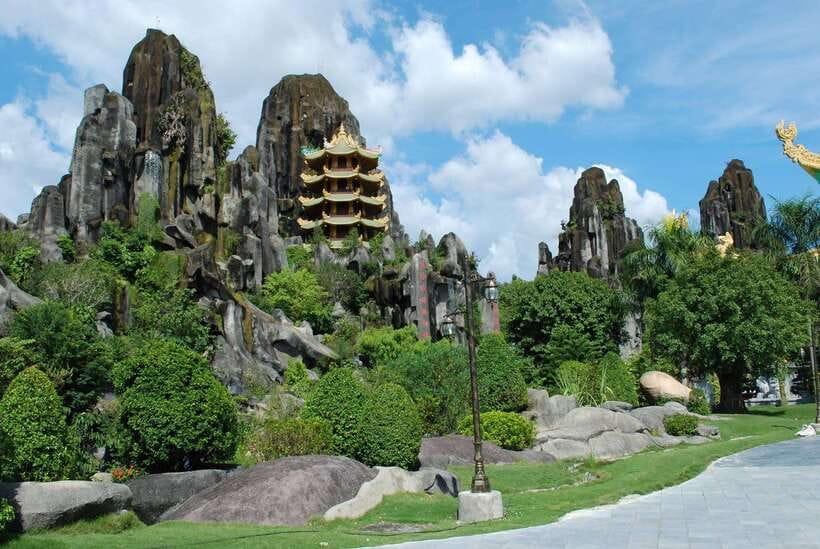 Da Nang : Marble Mountains - Monkey Mountains Half Day Tour - The stair reality: 146 + 136 steps (and an elevator option)