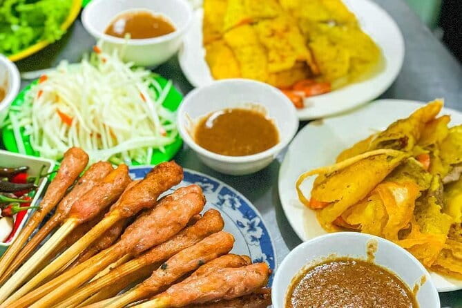 Da Nang Motorbike Tour with Local Guide-Food, Culture-Hidden Gems - Cà phê at Chợ Hàn: salt-and-egg coffee in the middle of the action