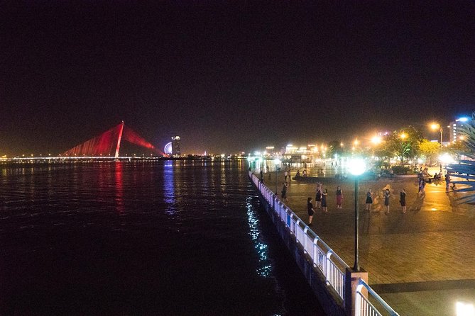 Da Nang Night Motorbike Tour & River Cruise Riding By Lady Rider - Should you book this lady rider tour?