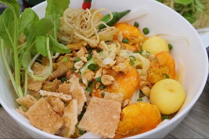 Da Nang Street Foodie Walking Tour - Meeting point reality: where you start and end