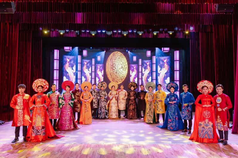 Da Nang "The Ao Dai" Show: Timeless Vietnamese Elegance - The performance as a timeline: Nguyen Dynasty to everyday life