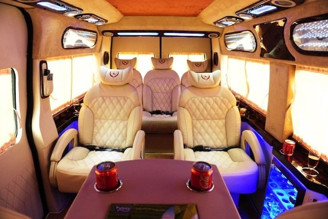 Da Nang To Hoi An Transfer By Limousine Dcar Luxury - English-Speaking Drivers and the Name-Board Detail