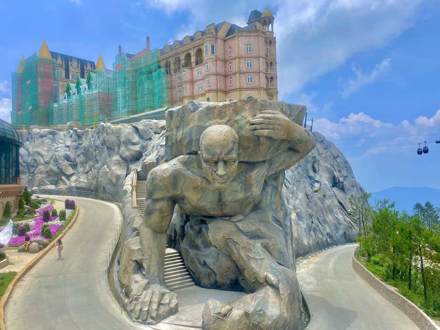 Danang: Golden Bridge by Private Car or Bus w hotel pickup - Should you book this Danang to Golden Bridge day trip?