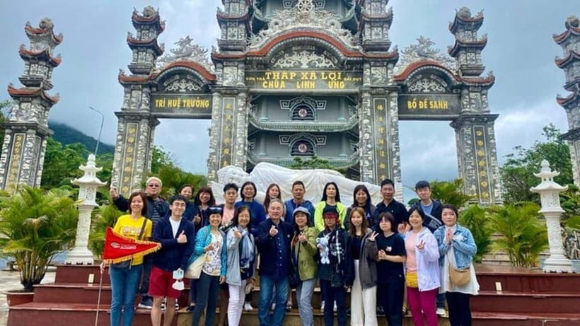 DaNang/HA: Lady Buddha, Marble Mountain & Am Phu Caves Tour - Linh Ung Pagoda and the Lady Buddha: where your photos start to make sense