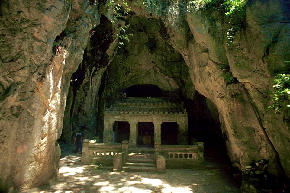 Danang: Hoi An, Marble Mountains or Bay Mau Coconut Forest - Choosing the Lady Buddha option on Monkey Mountain