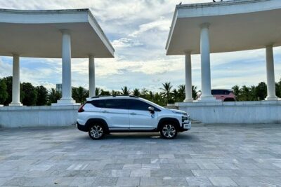 Danang/Hoi An to Hue Day Trip with English Speaking Driver - Lang Co and Lap An Lagoon: quick sea-air breaks between mountains