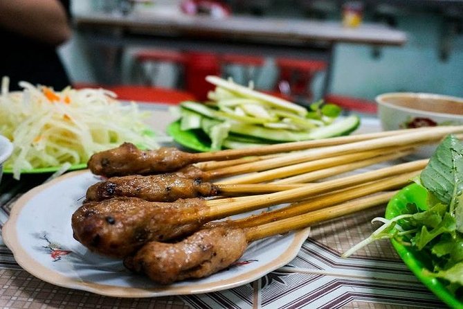 DaNang Night Foodie Tour-Sighseeing with Aodai Lady Rider Private - Price and value: what $39 buys you (and why it can be a bargain)