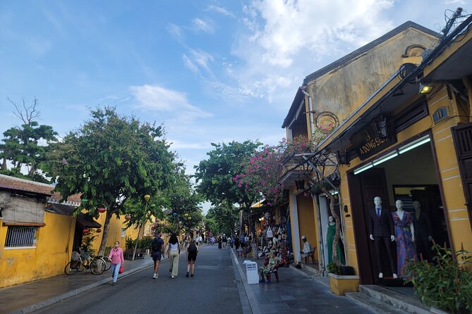 Explore Hoi An ancient town and local villages with a local guide - Tra Que Vegetable Village: Farming, Cooking, and Local Hospitality