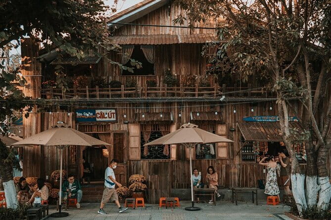 [Free E-sim] Old School Vietnam Cafe Trip in Da Nang - Why this Da Nang route works: coffee, bridges, and a museum