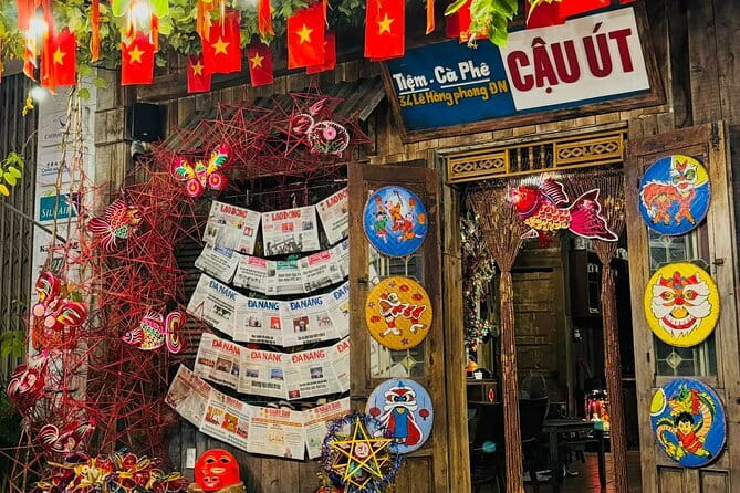 [Free E-sim] Old School Vietnam Cafe Trip in Da Nang - Cửa Ngõ Cafe: the rustic Northwest-style coffee finish