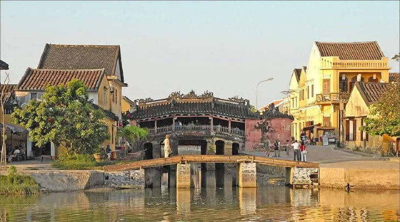 From Da Nang: Hoi An Old Town Tour, Night Market & Boat Ride - The hands-on part: traditional fishing and how to act on the water