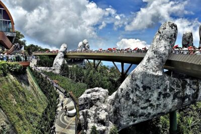 GOLDEN BRIDGE - Guided Tour in the Early Morning to Avoid Crowds - Pickup and the ride up: Hoi An or Da Nang to Ba Na Hills