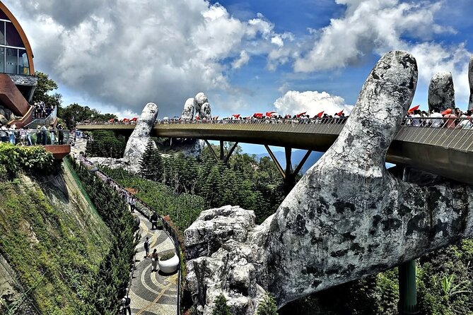 GOLDEN BRIDGE - Guided Tour in the Early Morning to Avoid Crowds - Pickup and the ride up: Hoi An or Da Nang to Ba Na Hills