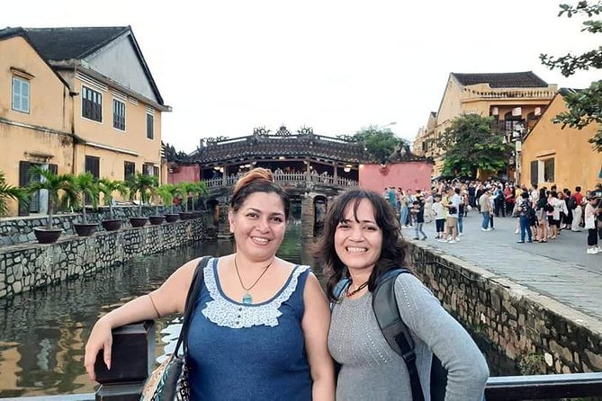 Guided Tour to Coconut Village,Basket Boat ride,Hoi An Walking Tour,Night Market - Night Market Time: Lanterns, Snacks, and Free Choice