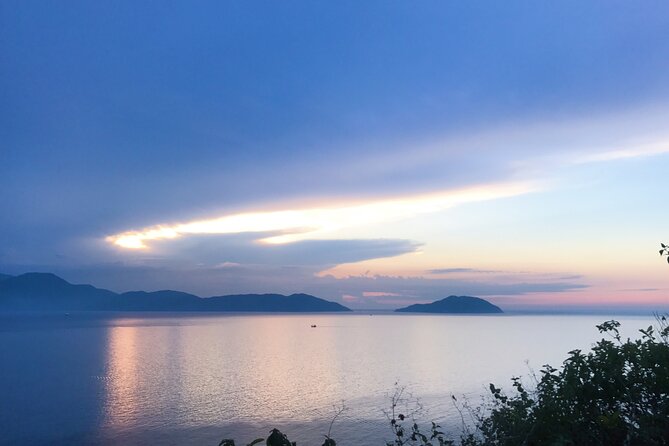 Hoi An Ancient town -Marble Mountains Tours FROM DANANG(15H30-21H - The included dinner: Cao Lầu, Hoành Thánh, Bánh Bao, and Bánh Vạc