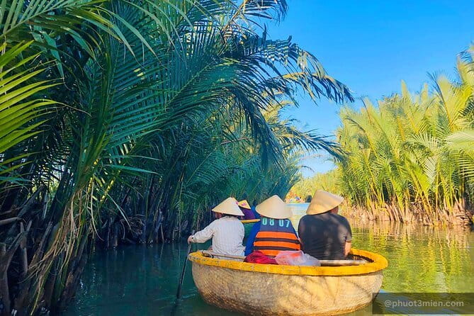 Hoi an Coconut Boat & Hoi an Ancient Town From Da nang or Hoi an - How This Hoi An Night Tour Plays Out (Without Feeling Chaotic)
