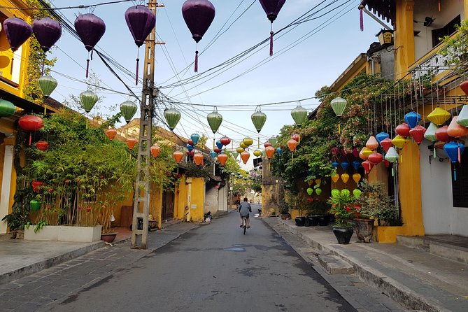 Hoi An Half Day Private Tour from Da Nang/ Hoi an - Japanese Bridge: a landmark that’s easy to spot and easier to understand