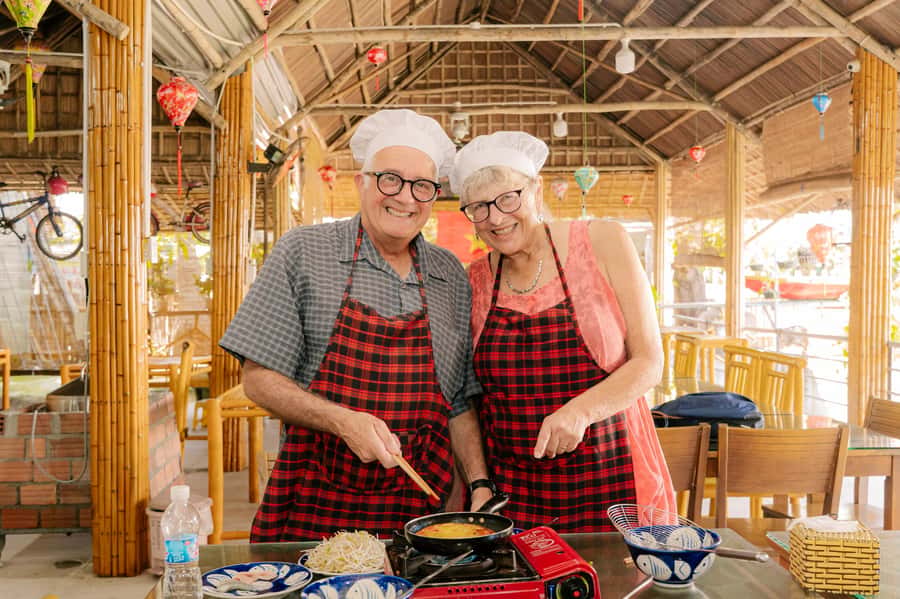 Hoi An: Lantern Making, Basket Boat, and Cooking Class - Value and Logistics: Is It Worth $15?