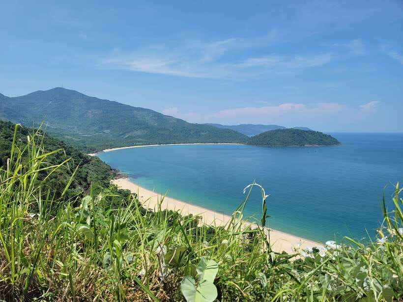 HOI AN TO HUE VIA HAI VAN PASS BY EASY RIDER - Tam Giang Lagoon and local work: seeing how life runs here