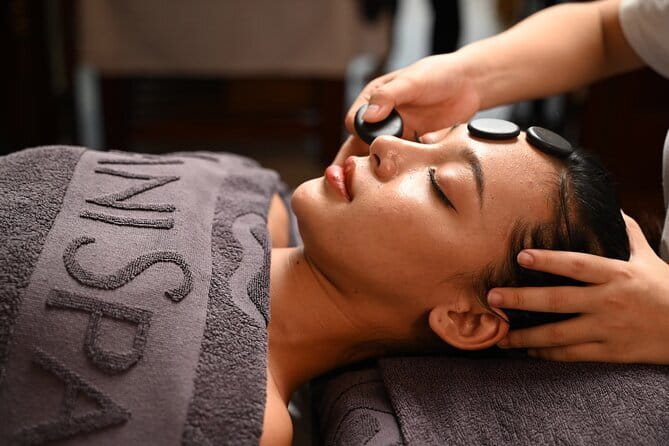 Hot Stone Massage For Full Body Blood Circulation At Da Nang - Key things to know before you book