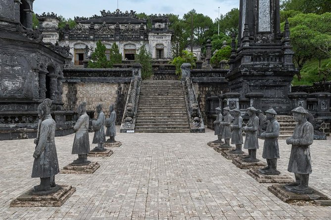 Hue City and The Citadel via Hai Van Pass Daily Small Group Tour - Entering Hue Imperial City: Noon Gate to the ceremonial heart