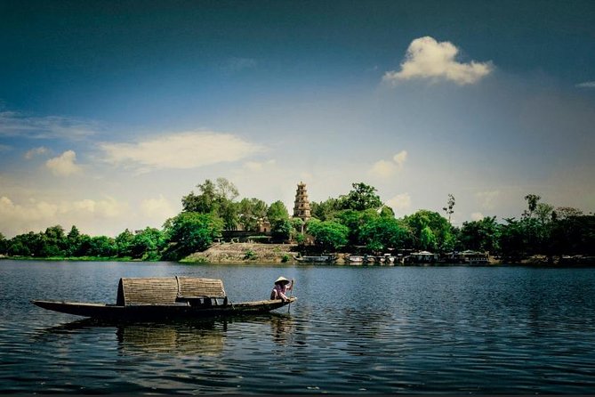Hue City Tour From Da Nang- Hue Day Trip From Danang - Hai Van Pass, Ocean and Clouds Pass: quick stop, big payoff