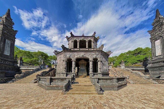 Hue Day Tour, Imperial Citadel, Khai Dinh Tomb & Thien Mu Pagoda - Lang Co Beach stop: a quick bay break, not a long detour
