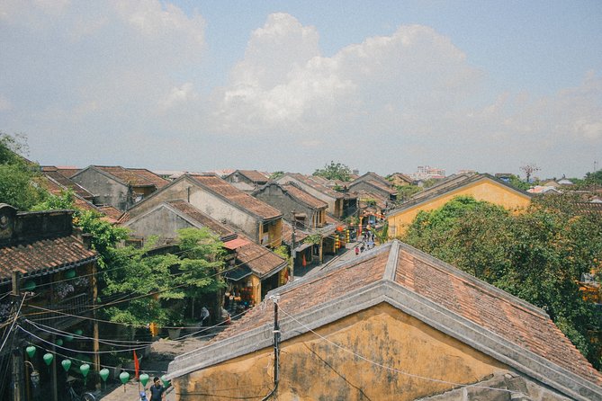 Marble Mountains - Hoi An Ancient Town Sunset Daily Ingroup Tour - The included dinner: Vietnamese local cuisine, plus a reality check