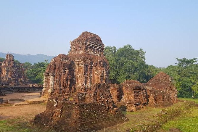 My Son Holyland , Hoi An Ancient City Tour With Night Market , Sampan Boat Ride - The Hoai River sampan ride: a calmer pace between ruins and markets
