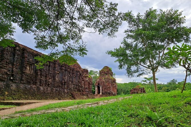 My Son Sanctuary and Marble Mountains from HOI AN OR DA NANG - The Marble Mountains: five elements, caves, grottoes, and summit views