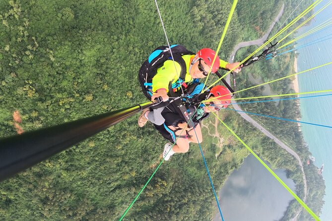 Private Paragliding Experience in Da Nang - The beach landing: finishing smoothly on golden sand