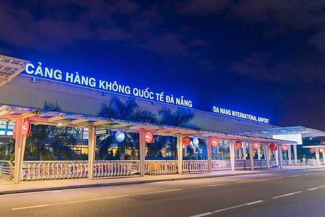 PRIVATE TRANSFER Da Nang Airport to/from Da Nang & Hoi An hotels - Meet your driver fast: sign, bags, and the airport handoff