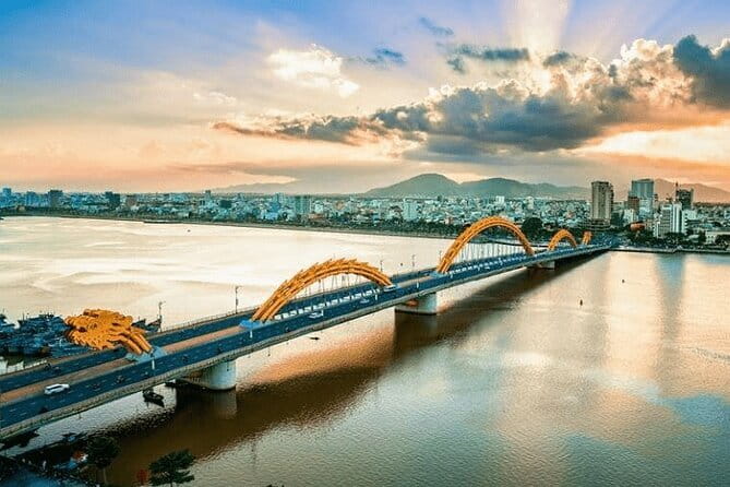 PRIVATE TRANSFER Da Nang Airport to/from Da Nang & Hoi An hotels - Price and value: is $8 per person really fair?